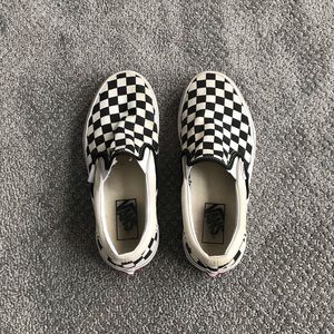 SIZE 7 CHECKERED VANS; BARELY WORN